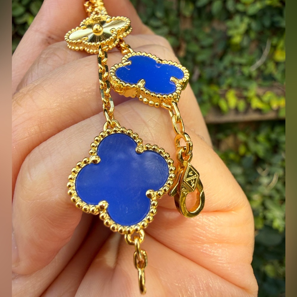 Gold and Blue Clover Bracelet - Picture 7 of 9